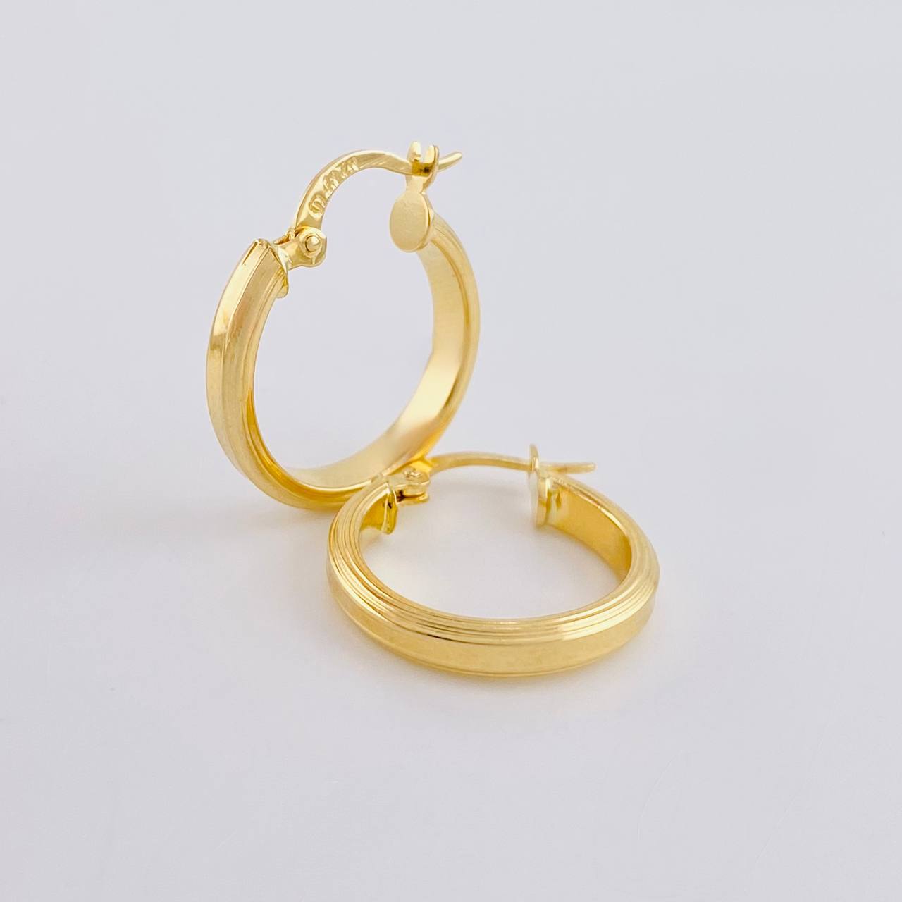 Candongas Dore 1.8 g / 3/4 in Oro Amarillo 18K