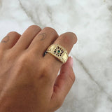 Mosaic Net Ring 8.4gr / T9 3/4 / White Zircons and 18K Yellow Gold Green