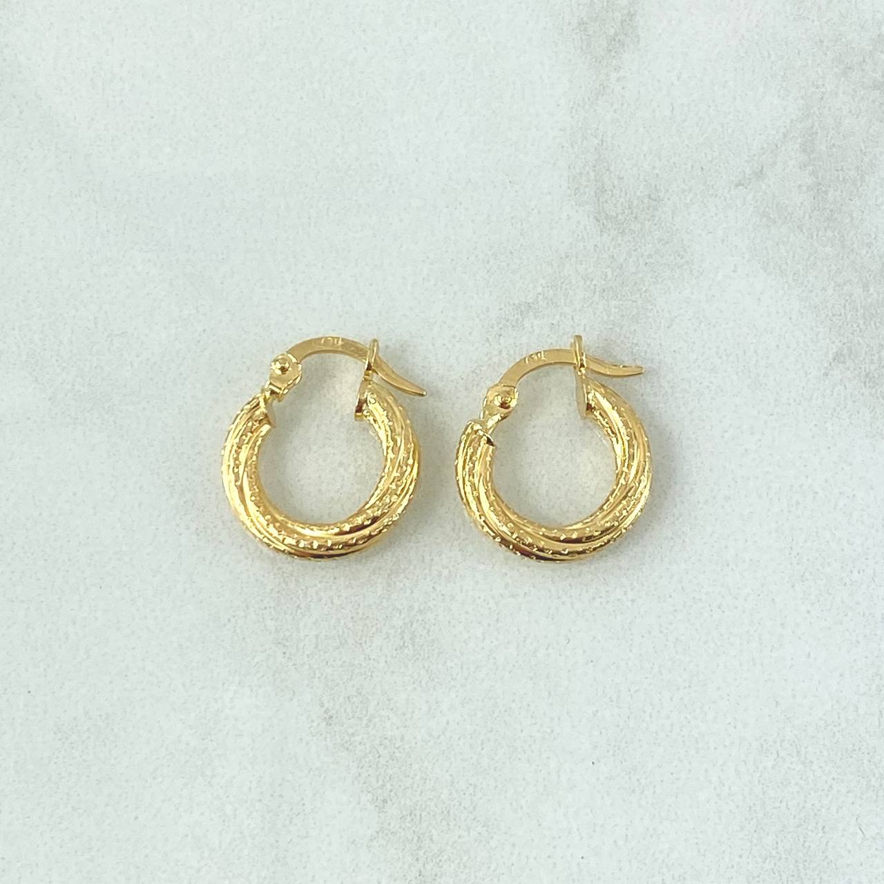 Candongas Carly 1.4gr / 1.5cm / Punteadas Oro Amarillo 18K