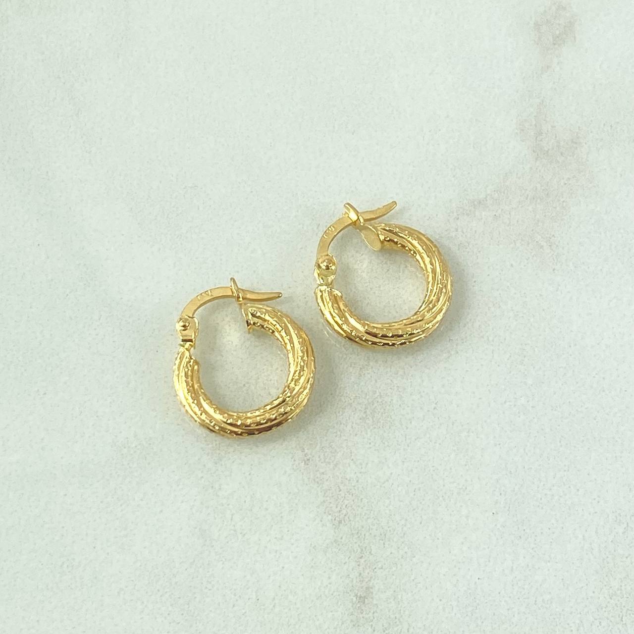 Candongas Carly 1.4gr / 1.5cm / Punteadas Oro Amarillo 18K