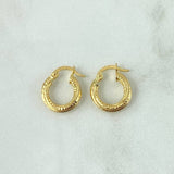 Hoop Earrings Carly 1.4gr / 1.5cm / Engraved Line 18K Yellow Gold