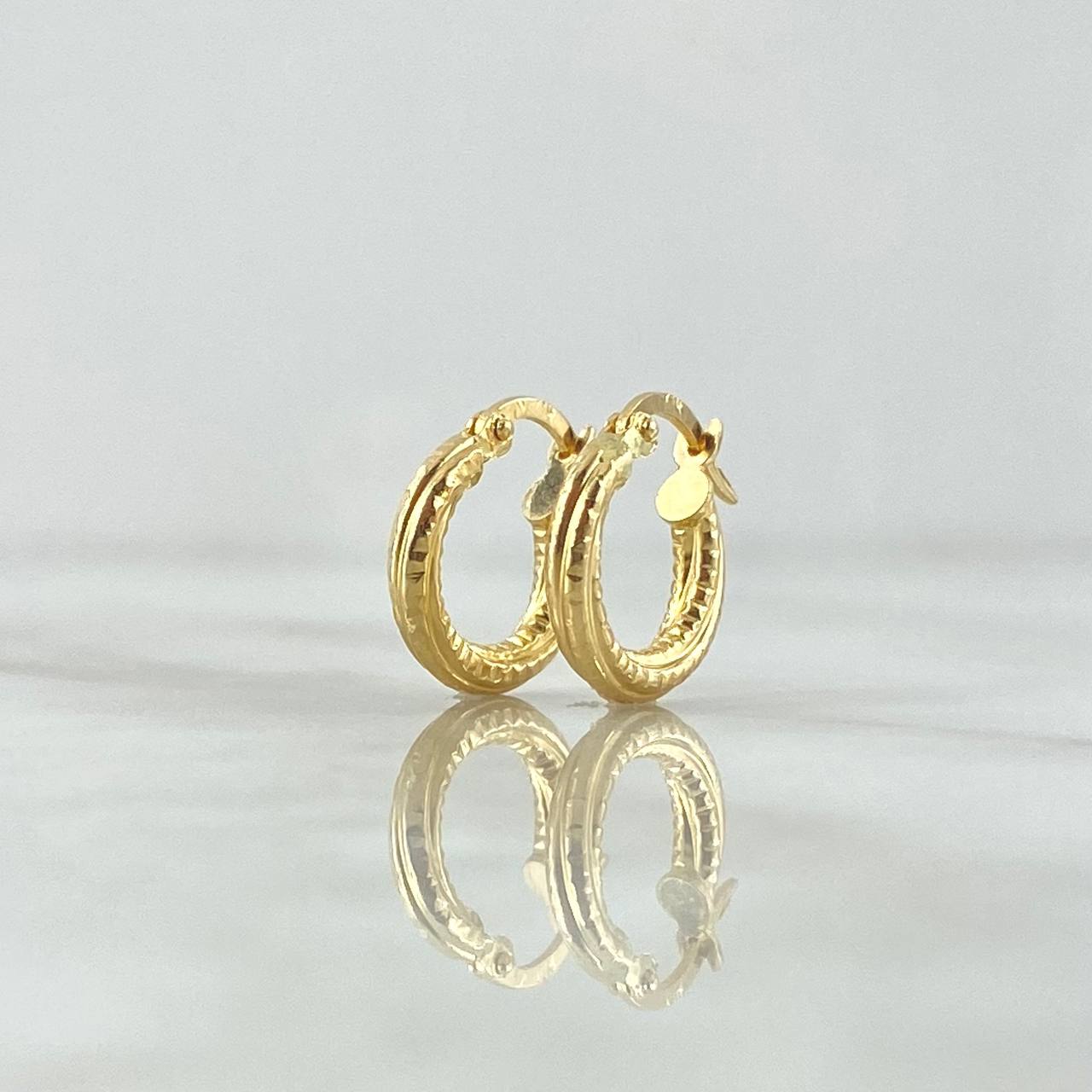 Hoop Earrings Carly 1.6gr / 1.7cm / Engraved Line 18K Yellow Gold