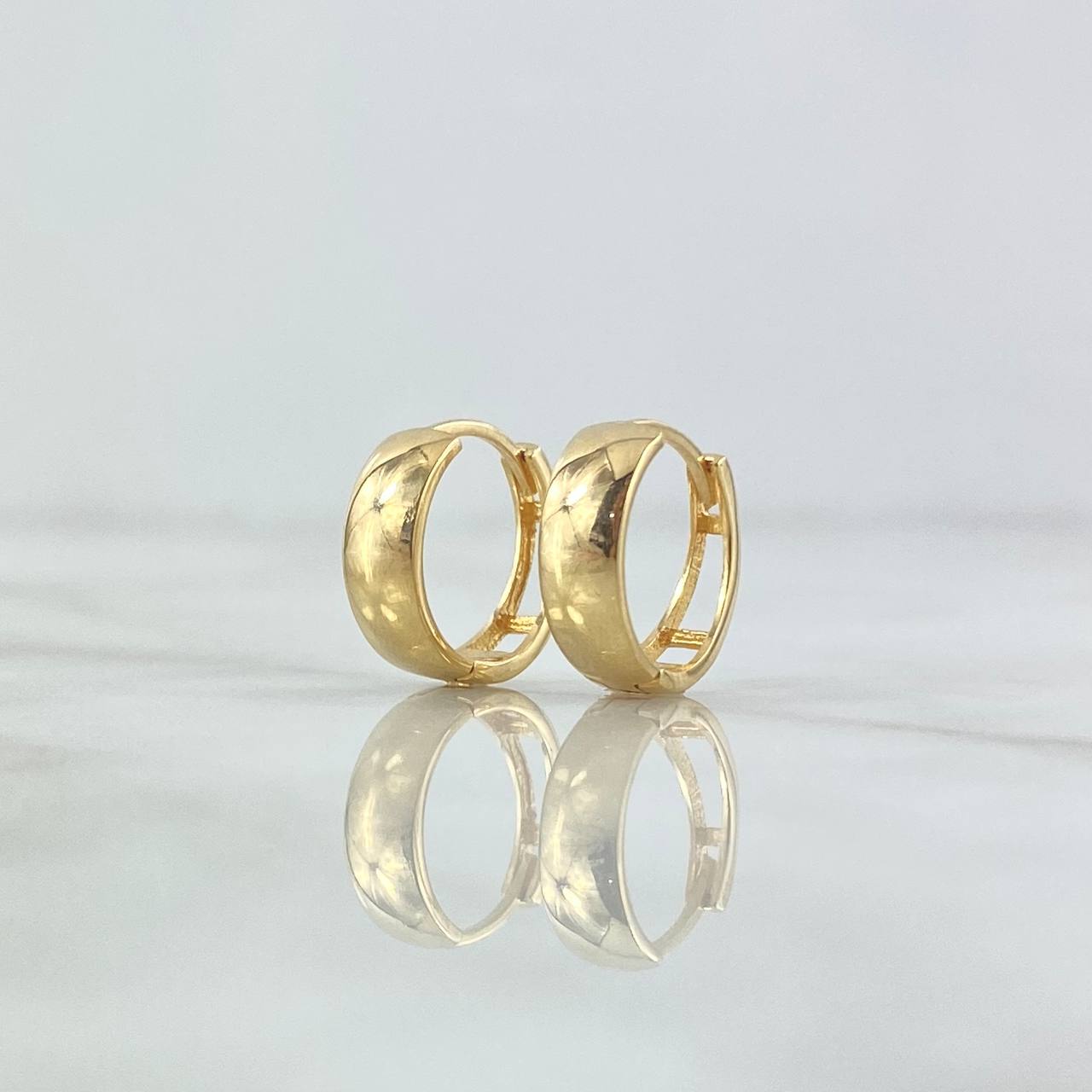 Candongas Karo 2.15gr / 1.3cm / Oro Amarillo 18K *