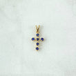 Dije Cruz 0.45gr / 1.5cm / Zafiro 20 Pts Oro Amarillo 18K (Joya) *