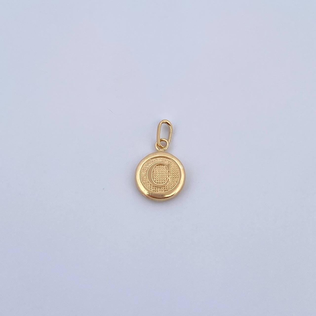 Pendant Letter C 0.45gr / 1.5cm / 18K Yellow Gold Medal &