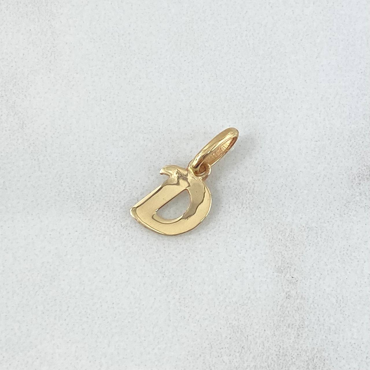Dije Letra D Cursiva 0.5gr / 3/4 in / Oro Amarillo 18K ©