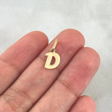 Dije Letra D Cursiva 0.5gr / 3/4 in / Oro Amarillo 18K ©