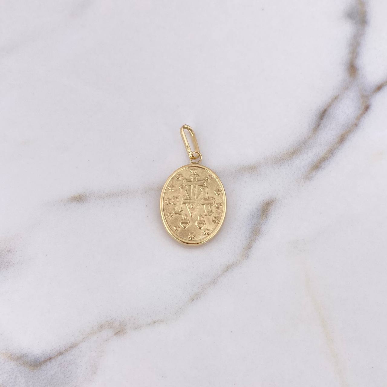 Pendant Miraculous Virgin 1.6gr / 3.3cm / 18K Yellow Gold Stamped &
