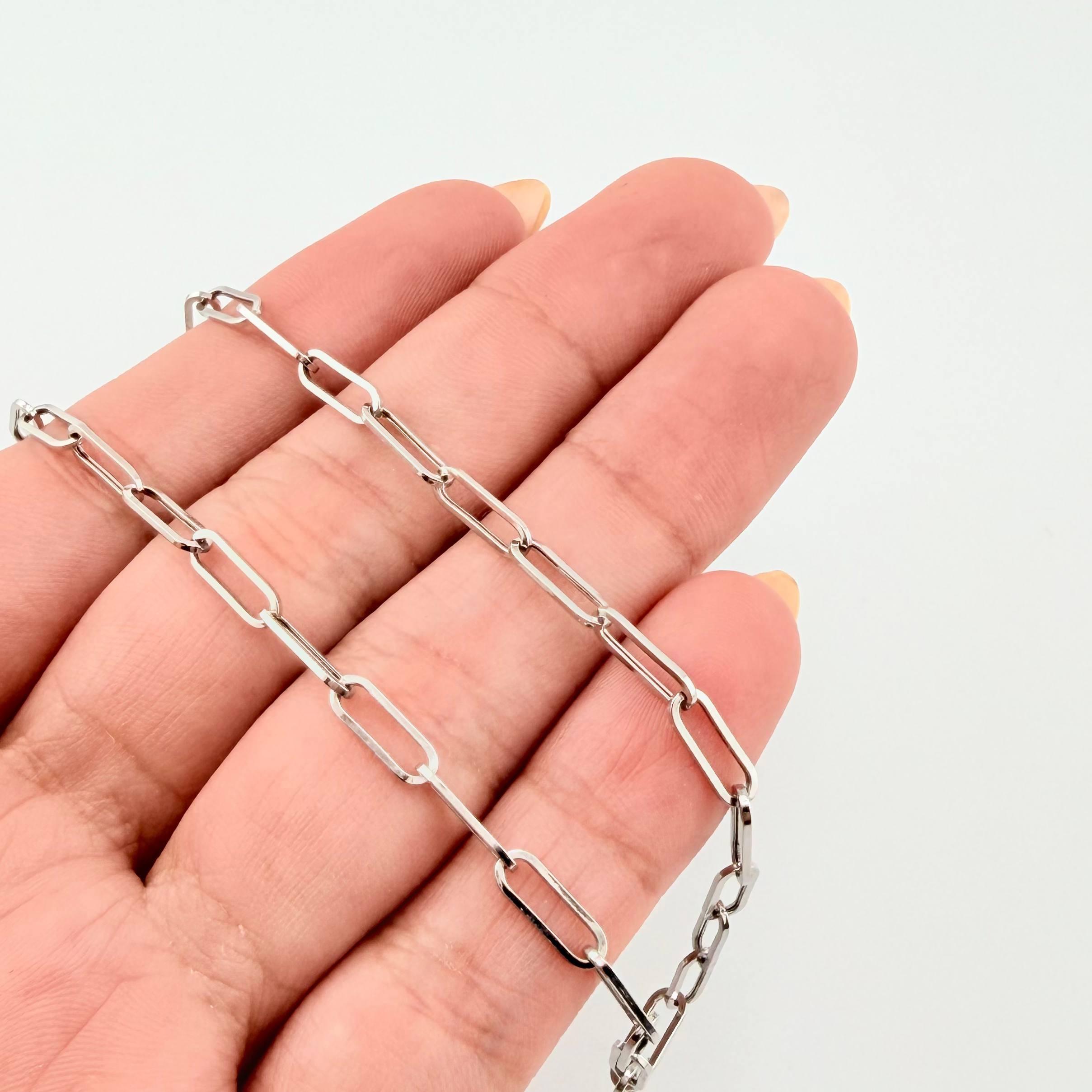 Cadena Cajón 4.9gr / 19 3/4 in / 3.3mm Oro Blanco +3 18K ©