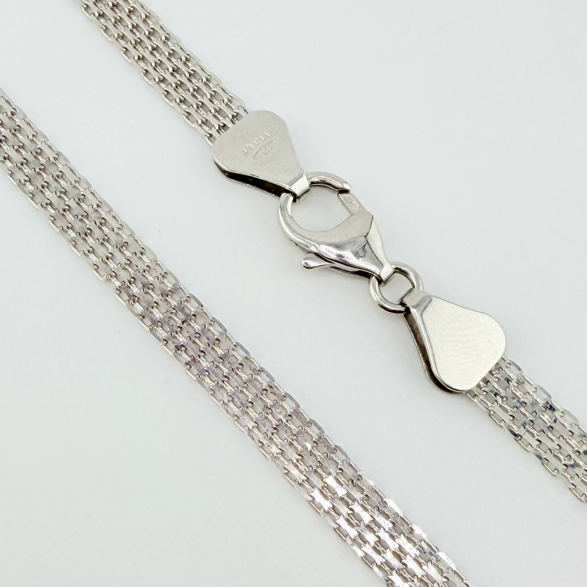 Cadena China 13.85gr / 23 1/2 in / 4.8mm Oro Blanco +1 18K ©