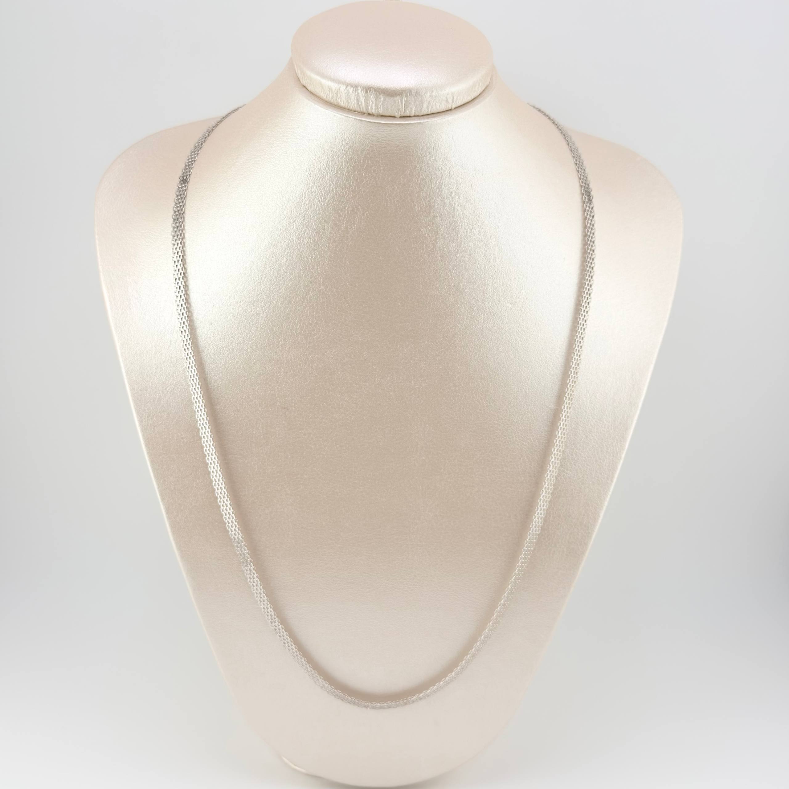 Cadena China 13.85gr / 23 1/2 in / 4.8mm Oro Blanco +1 18K ©