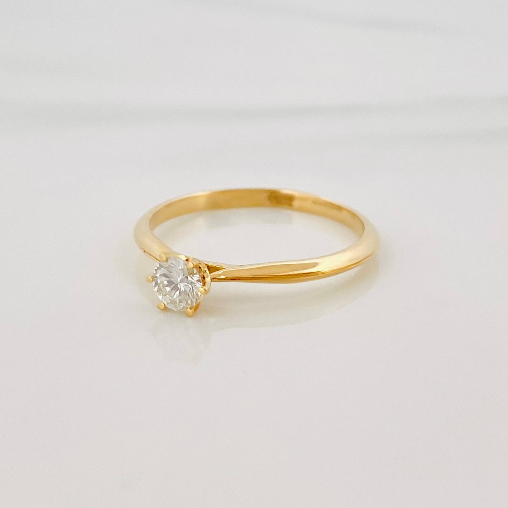 Anillo Solitario Diamante 26 Pts 1.7 g / T7 1/2 Oro Amarillo 18K