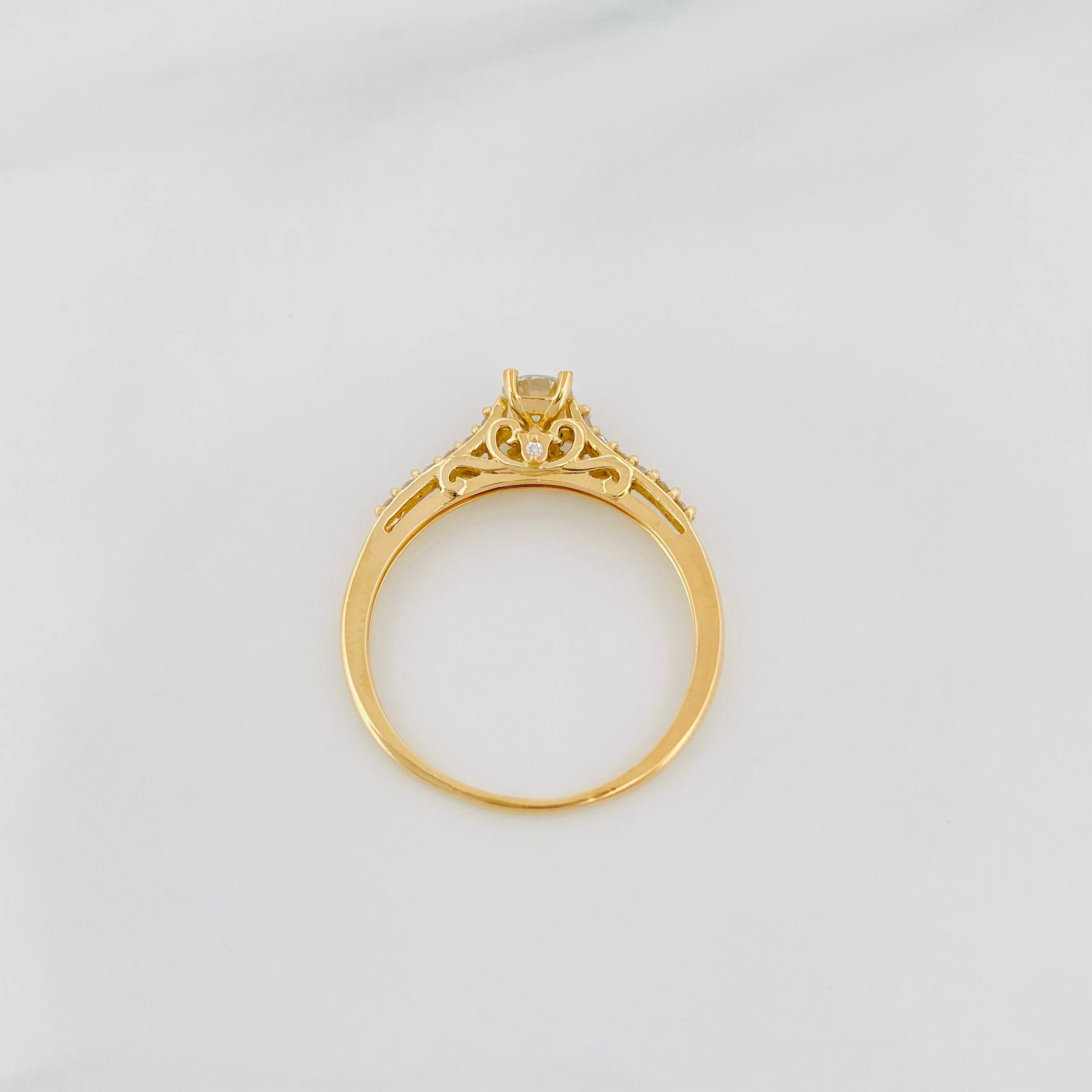 Anillo Solitario Diamantes 36 Pts 1.95 g / T7 1/4 Oro Amarillo 18K