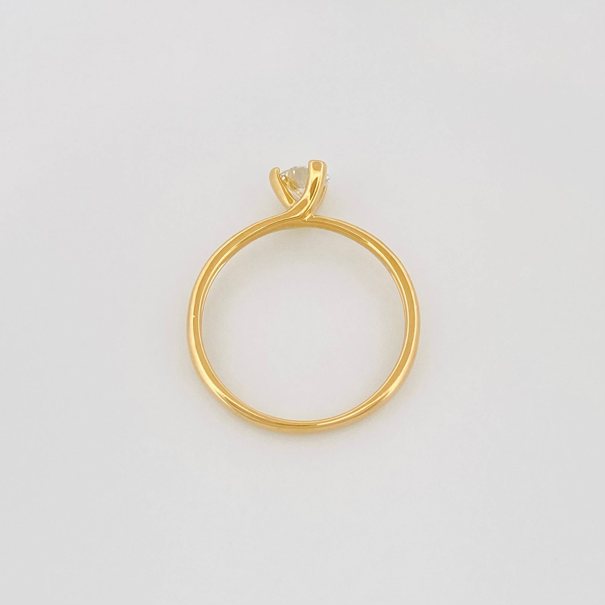 Anillo Solitario Diamante 30 Pts 1.65 g / T5 3/4 Oro Amarillo 18K