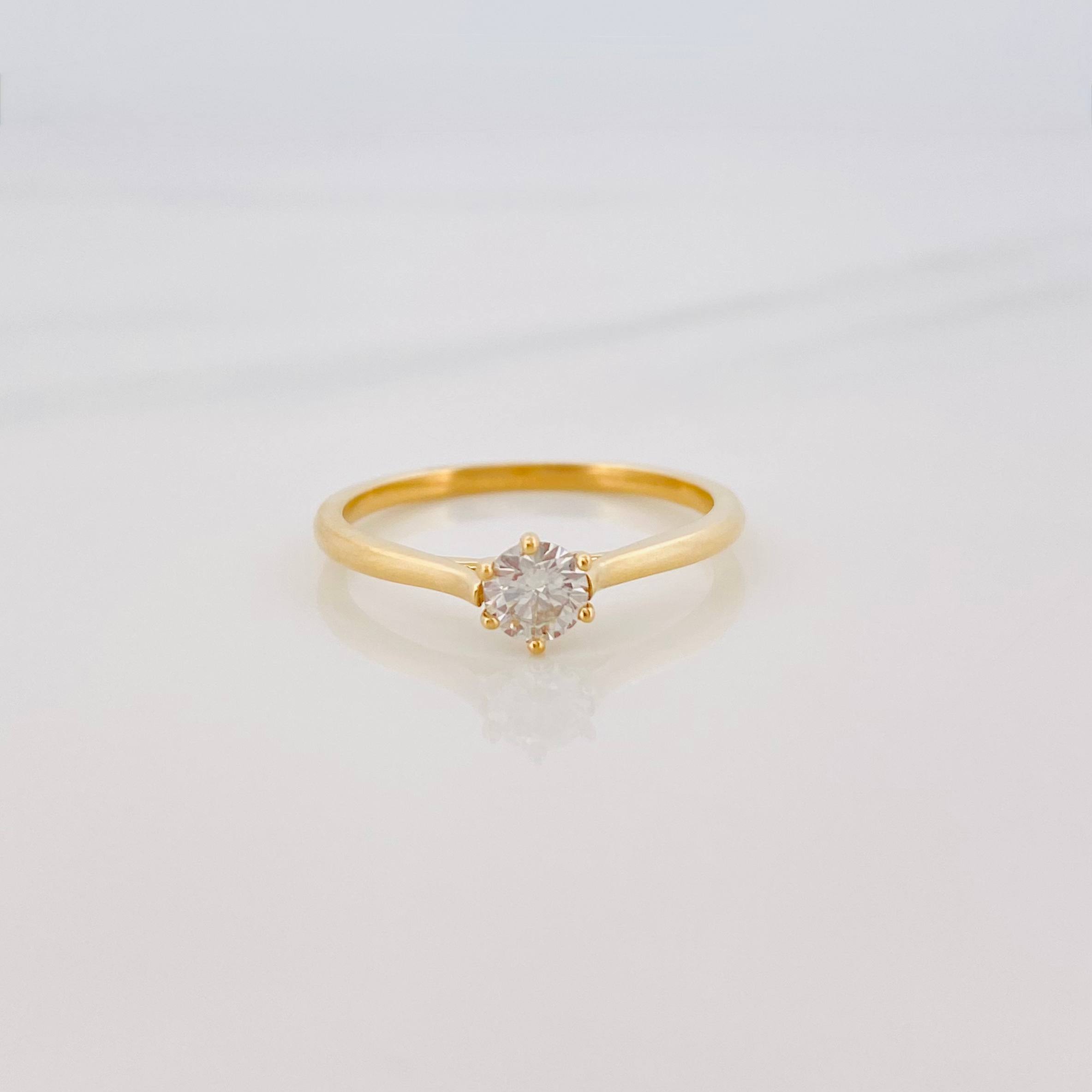 Anillo Solitario Diamante 24 Pts 1.65 g / T6 3/4 Oro Amarillo 18K