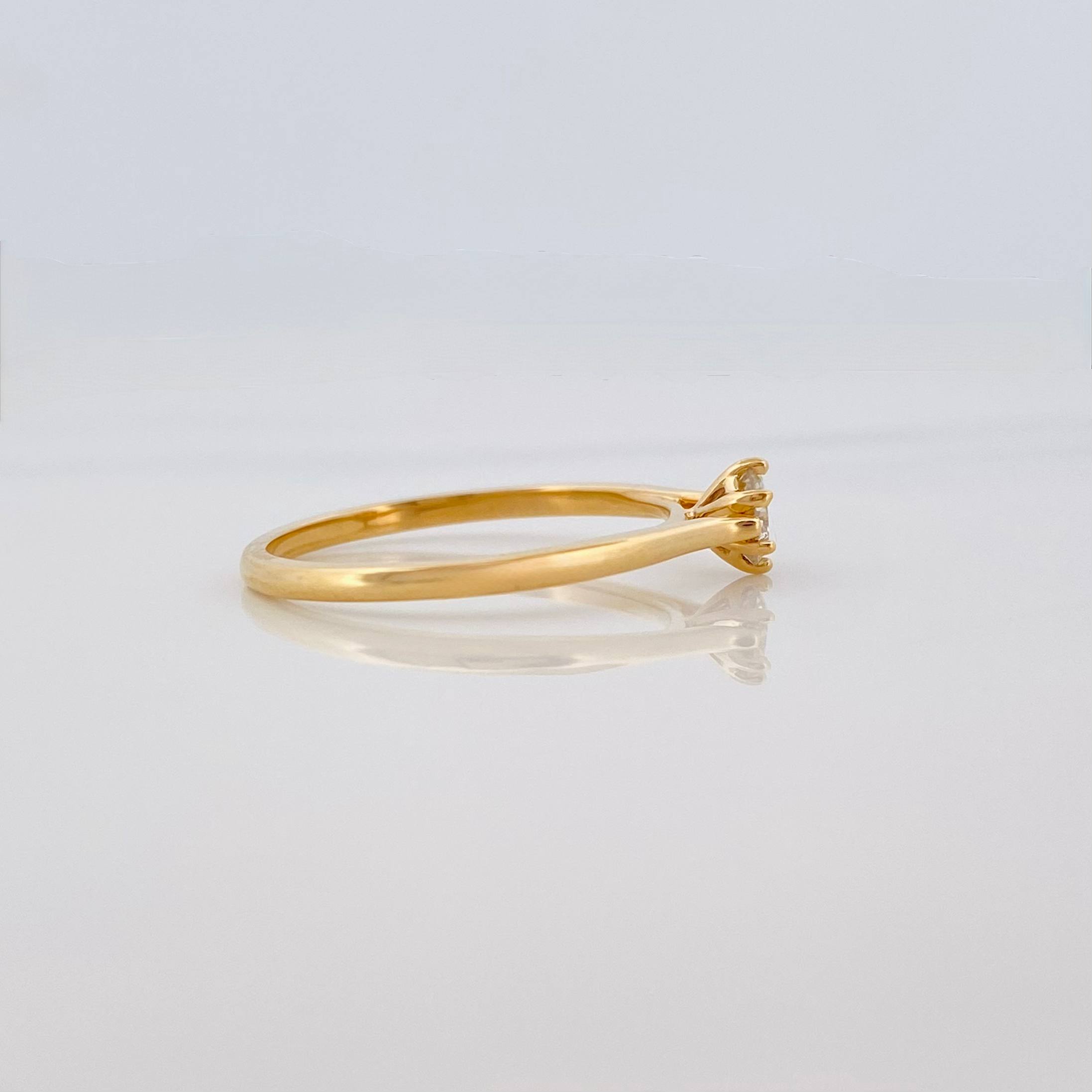 Anillo Solitario Diamante 25 Pts 1.7 g / T6 Oro Amarillo 18K