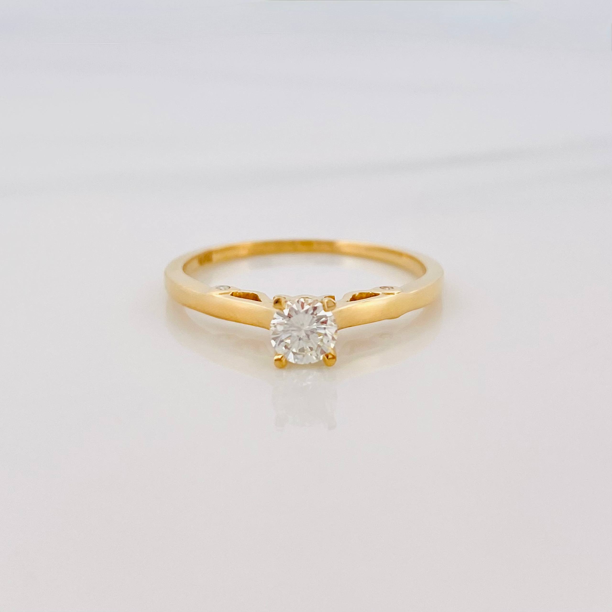 Solitaire Ring Diamonds 30 Pts 2.05 g / T6 3/4 Yellow Gold 18K