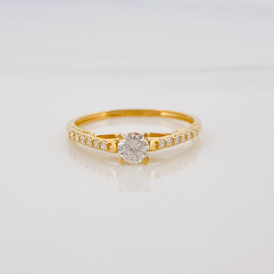 Anillo Solitario Diamantes 34 Pts 1.3 g / T7 Oro Amarillo 18K