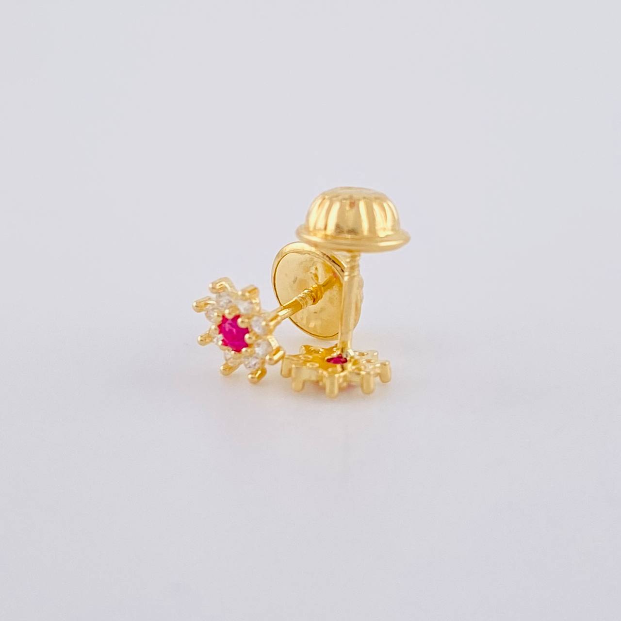 Topos Flor Ocho Petalos 0.6 g / in / 5.4 mm Oro Amarillo 18K