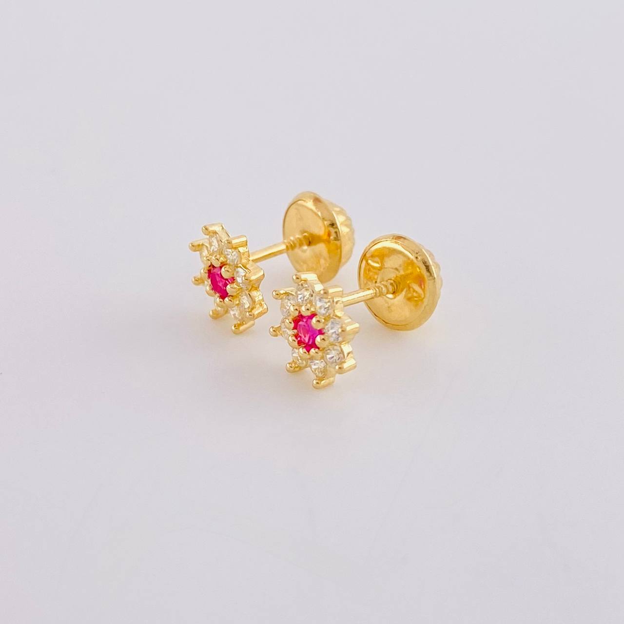 Topos Flor Ocho Petalos 0.8 g / in / 6.3 mm Oro Amarillo 18K