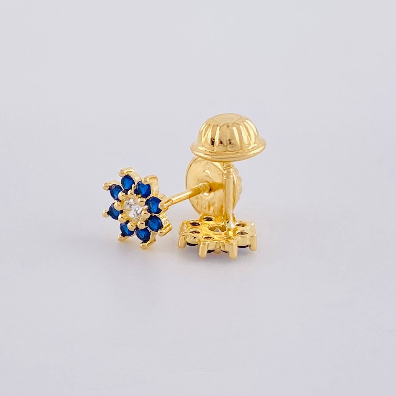 Topos Flor Ocho Petalos 0.8 g / in / 6.3 mm Oro Amarillo 18K