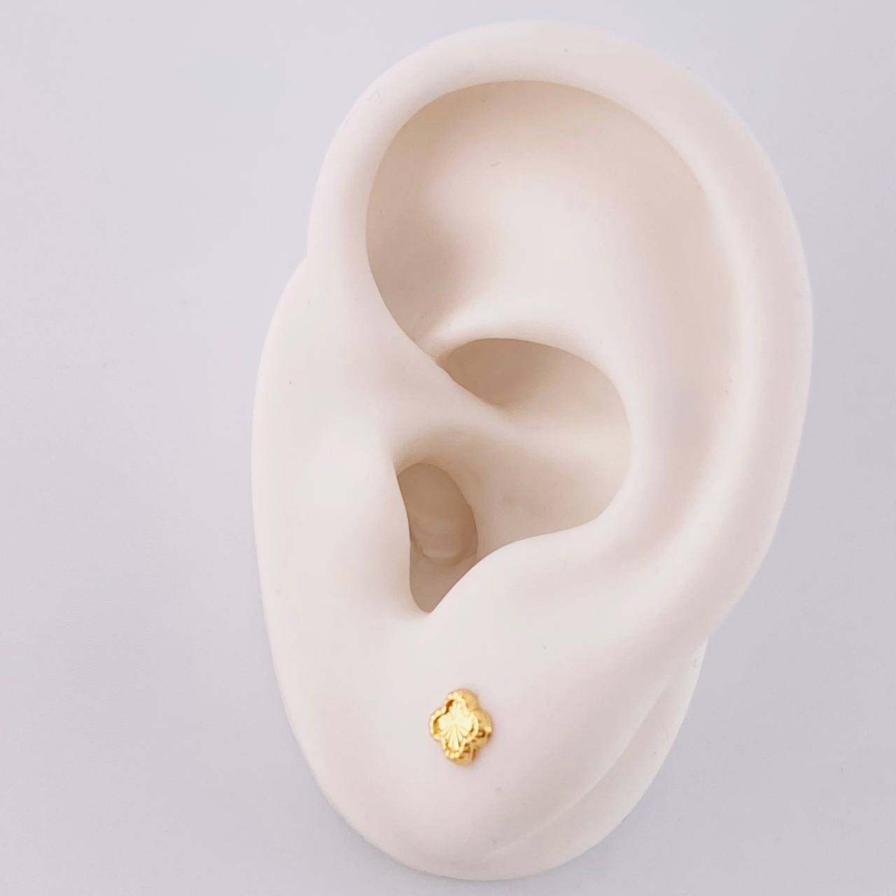 Topos Trebol Diamantados 0.45g / 4.2mm Oro Amarillo 18K