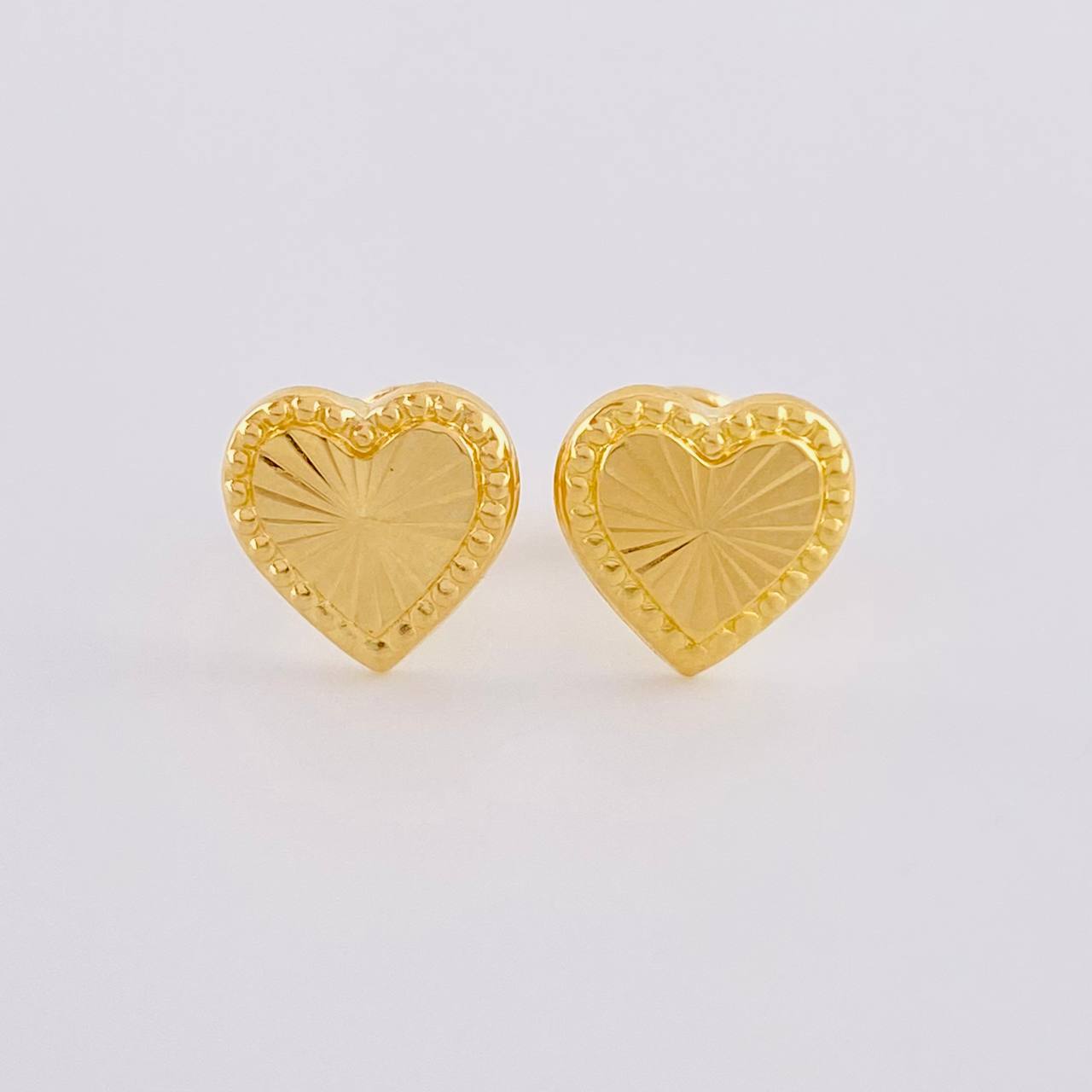 Topos Corazón Diamantado 0.95 g / in / 8.8 mm Oro Amarillo 18K