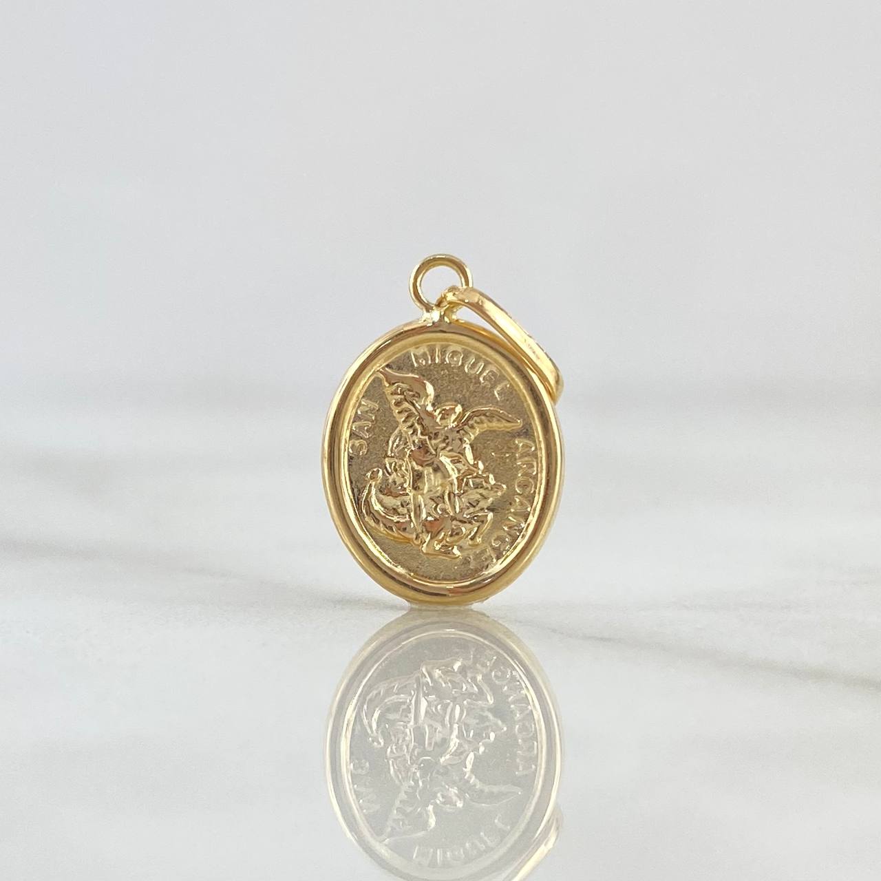 Pendant San Miguel 0.75gr / 2cm / Matte-Smooth-Circular 18K Yellow Gold ©