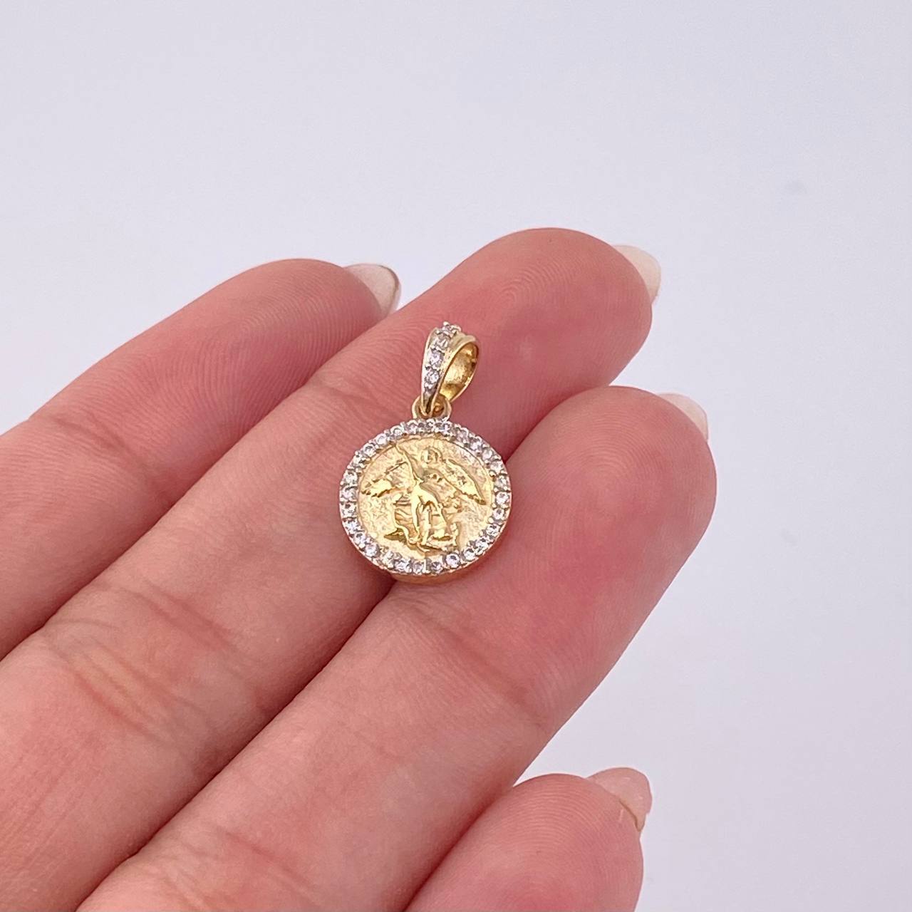 Dije Medalla San Miguel 1.65 g / 3/4 in Oro Amarillo 18K