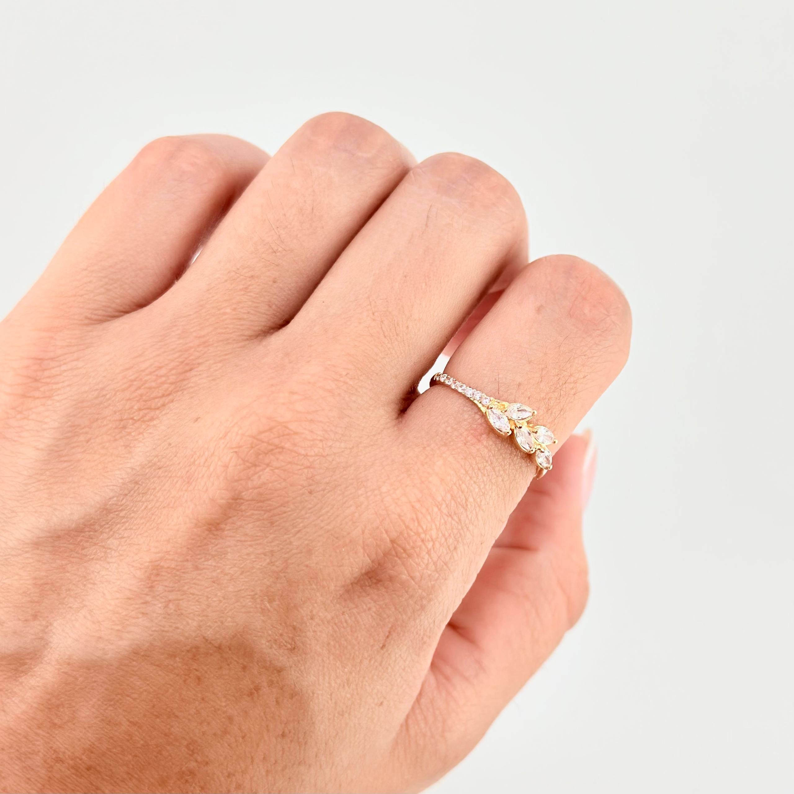 Anillo Rama De Laurel 1.6 g / T7 1/4 Oro Amarillo 18K