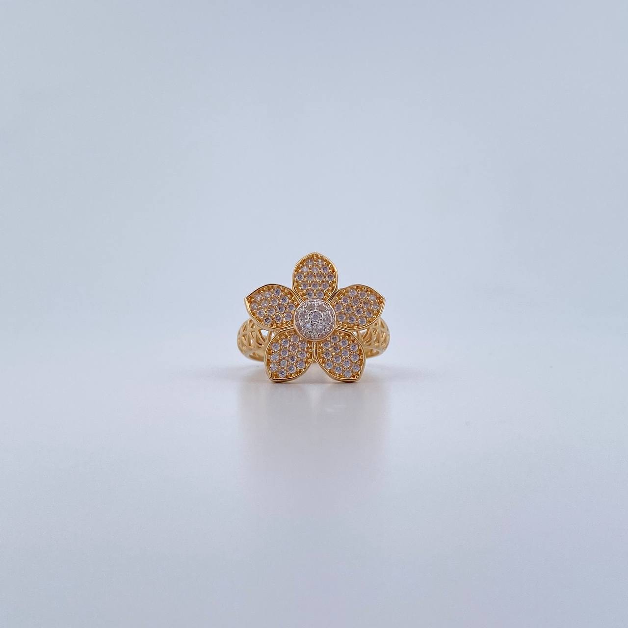 Sakura Flower Ring 3.5gr / T5 3/4 / White Zircons Two 18K Yellow and White Golds &