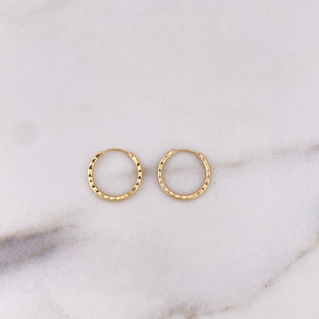 Hoop Earrings Striped Hoop 0.6gr / 1.2cm / Diamond Cut 18K Yellow Gold &