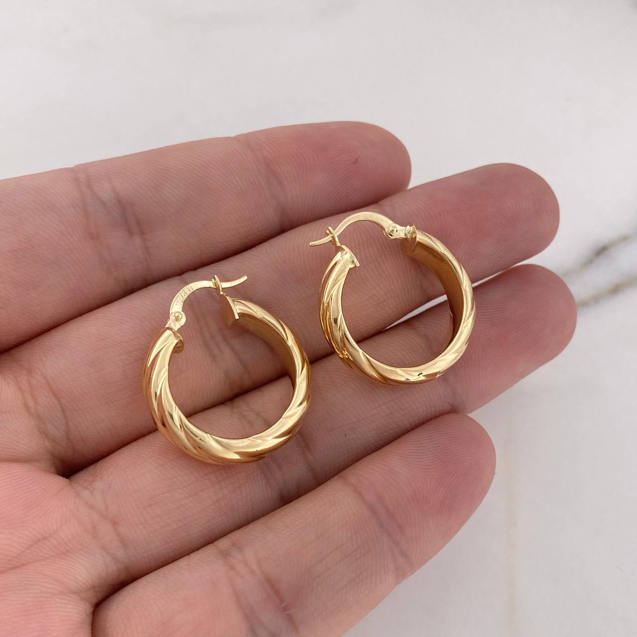 Hoop Earrings Semi 3.75gr / 2.5cm / 18K Yellow Gold Spiral &