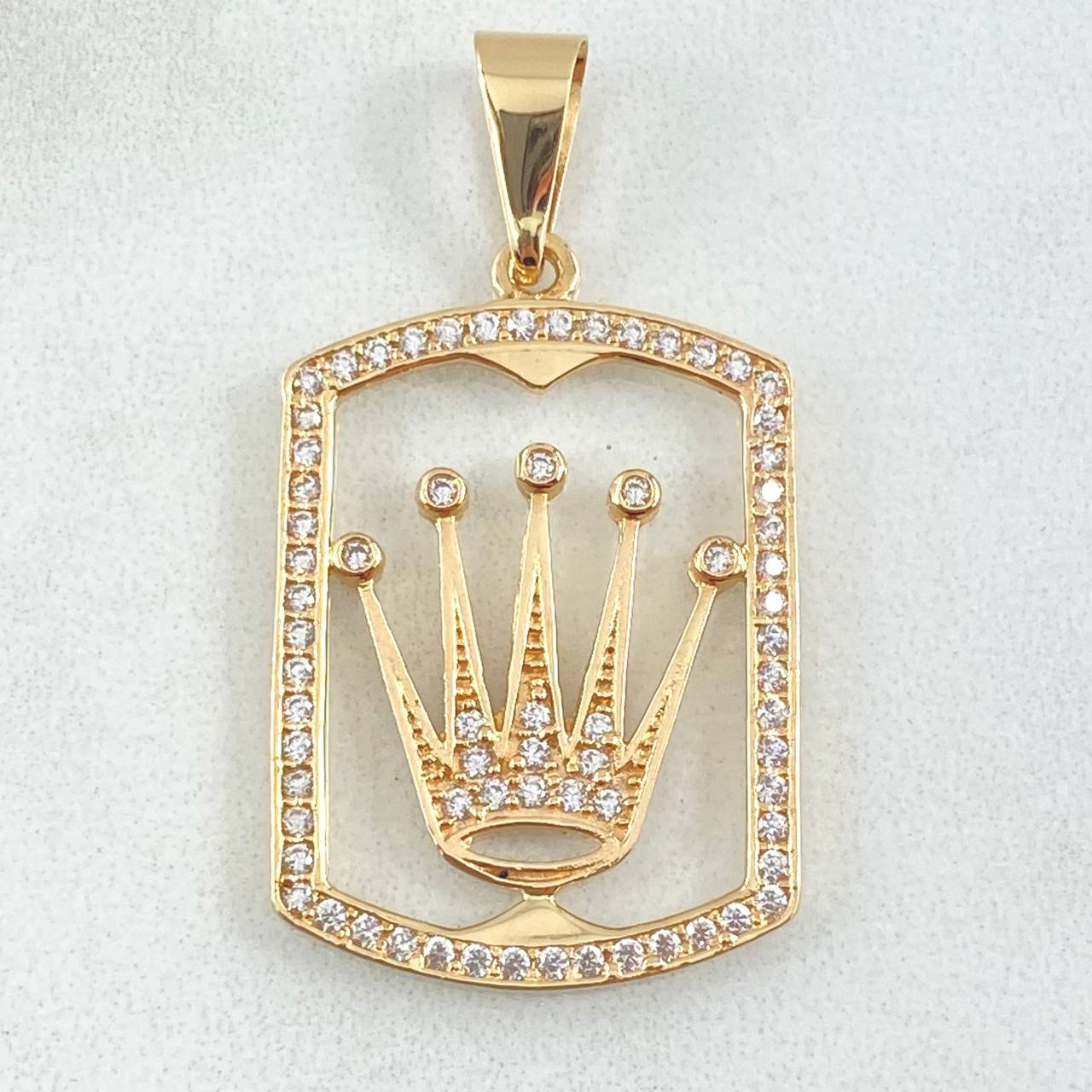 Pendant Crown Plate 4.3gr / 4cm / 18K Gold