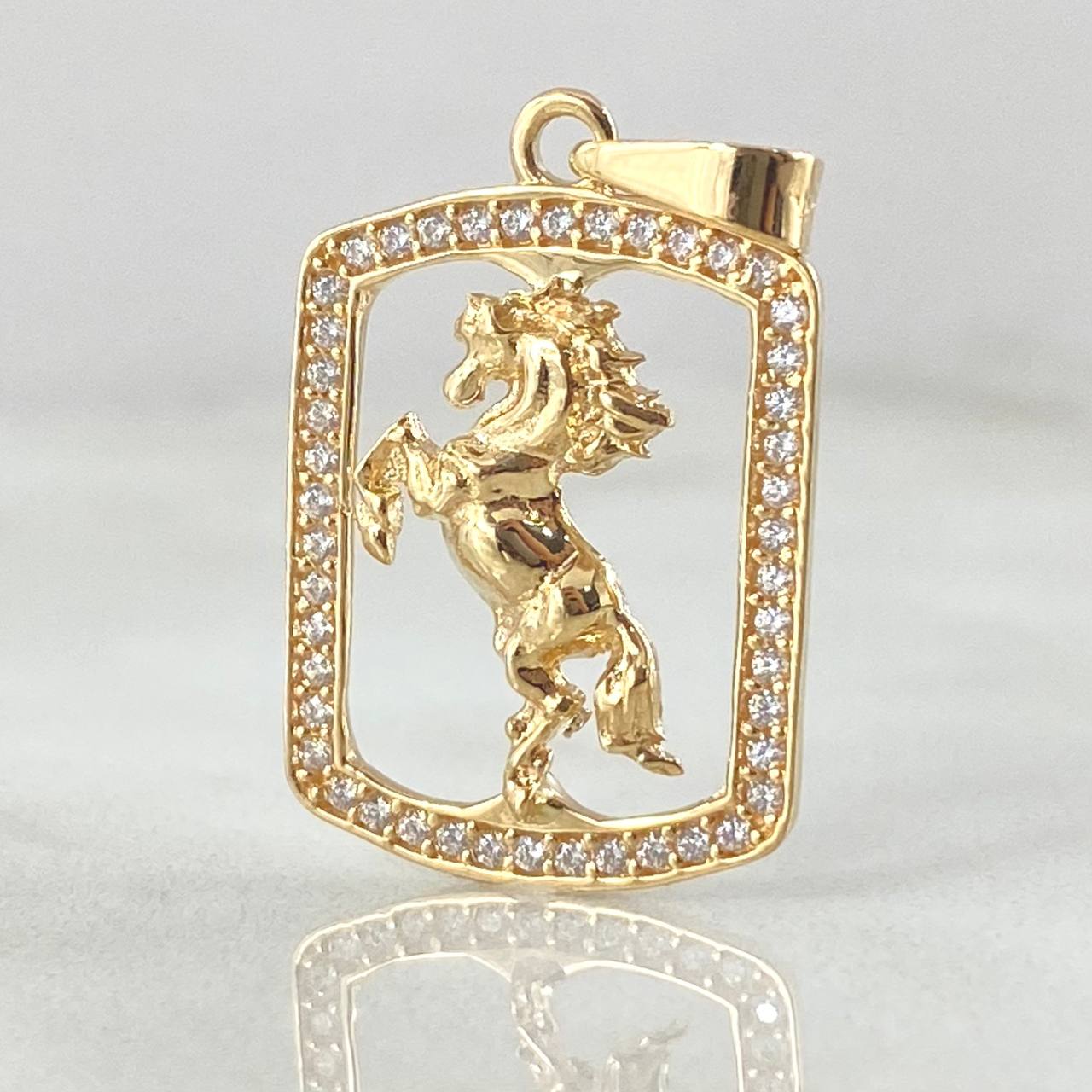 Pendant Horse Plate 2.15gr / 2.7cm (1.1in) / 18K Gold
