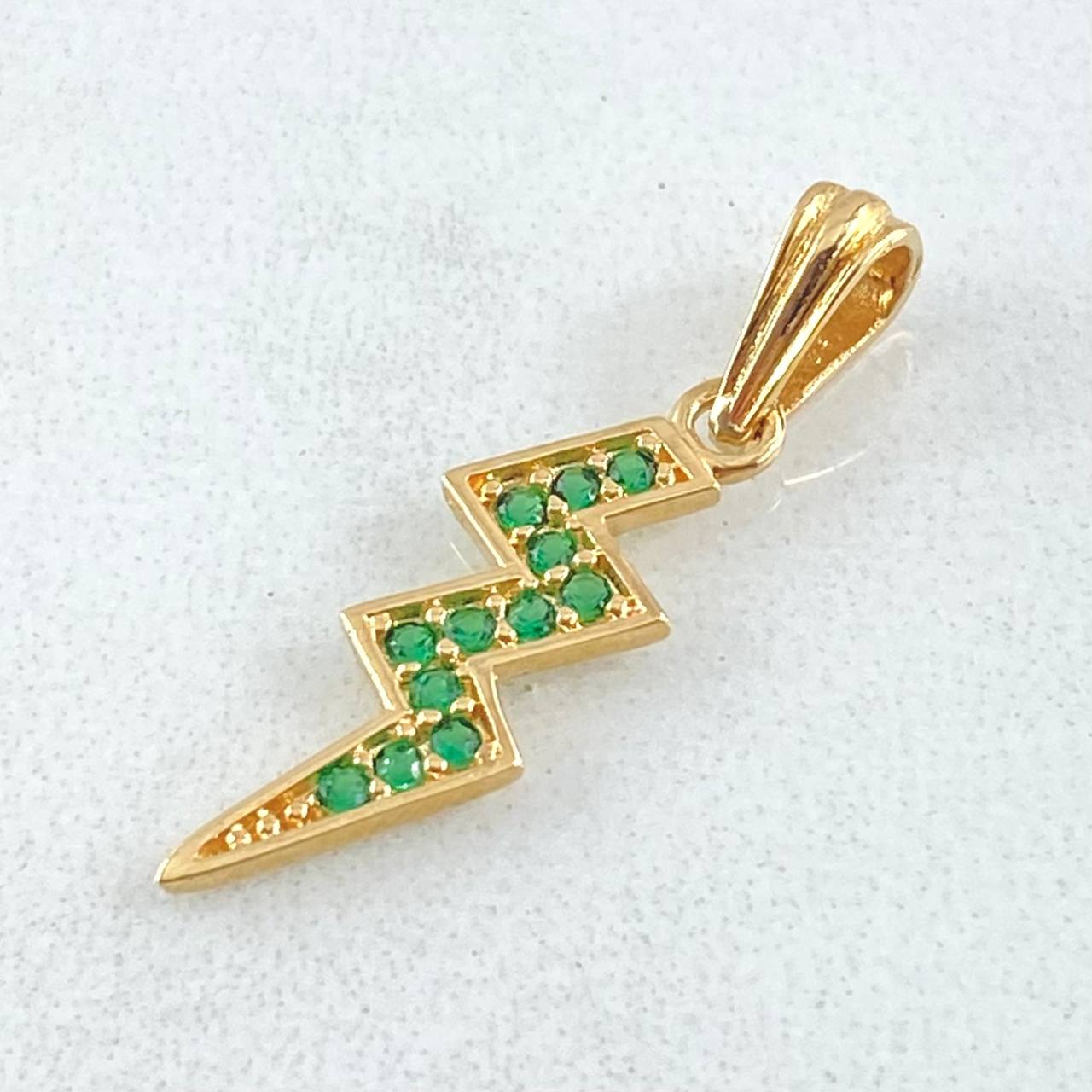 Pendant 0.9gr / 2.5cm (1.0in) / 18K Gold