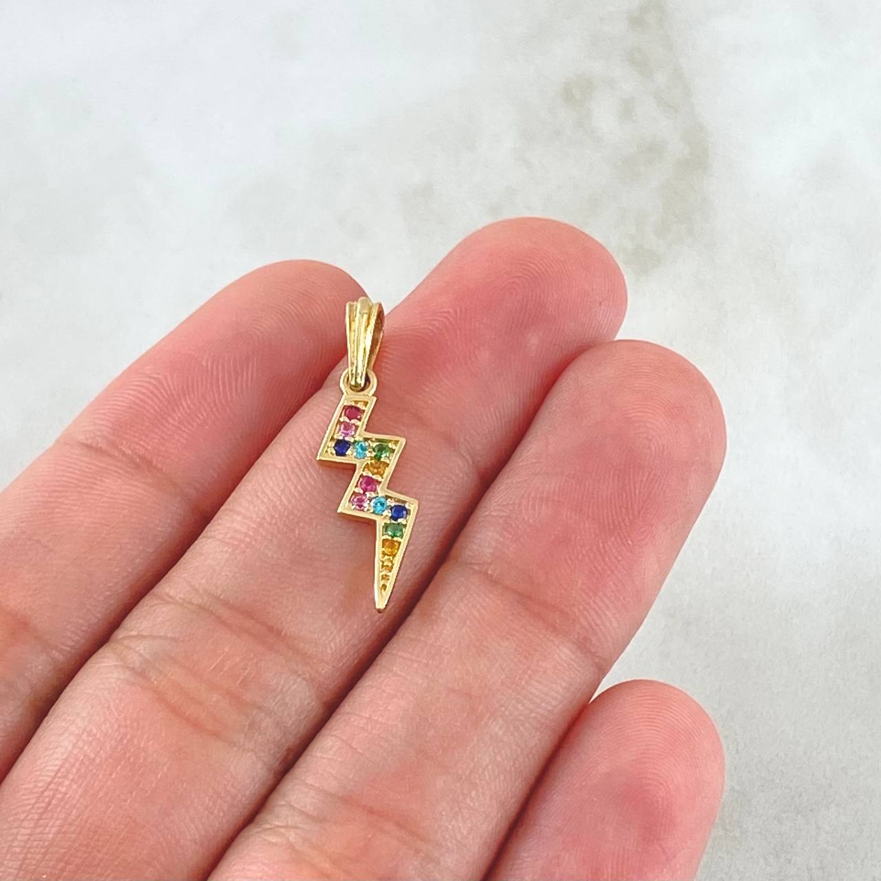 Pendant 0.95gr / 2.5cm (1.0in) / 18K Gold ©
