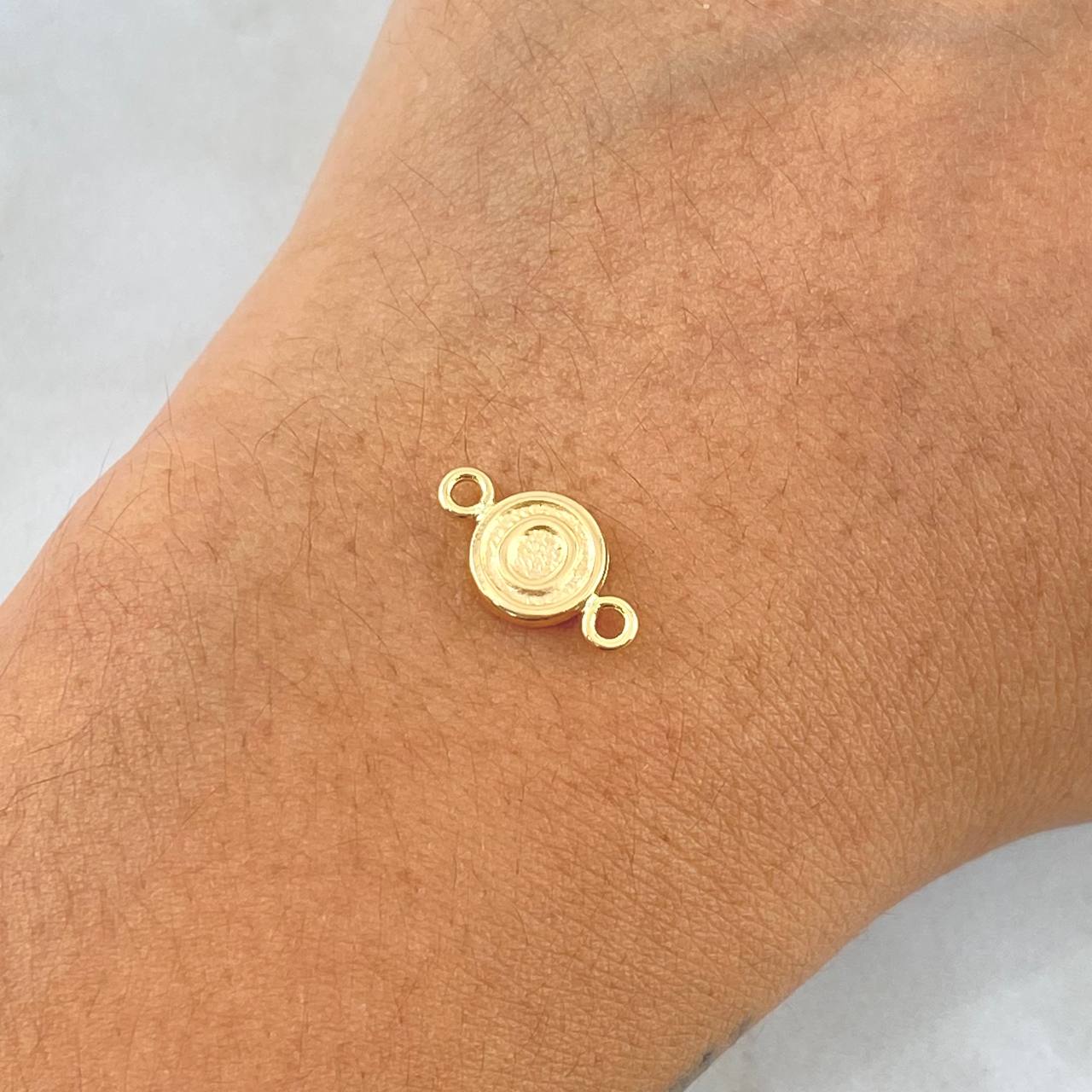 Charm Letter O 0.35gr / 1.5cm / Rustic Textured Circle 18K Yellow Gold