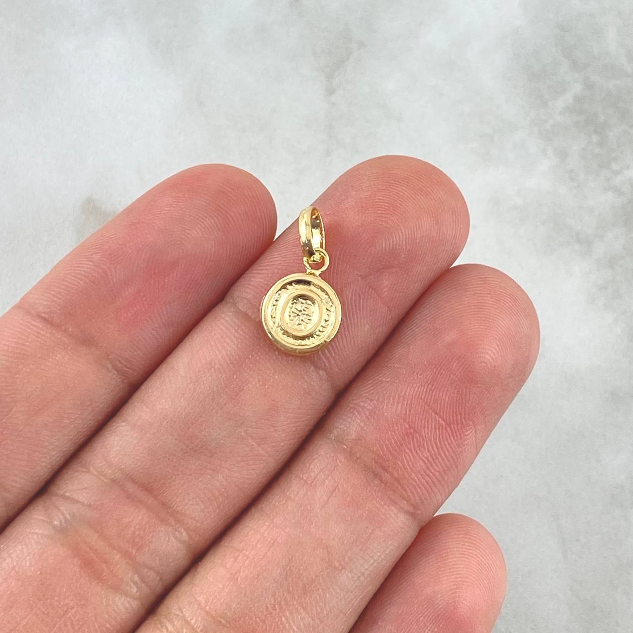 Pendant Letter O 0.35gr / 1.5cm / Rustic Textured Circle 18K Yellow Gold