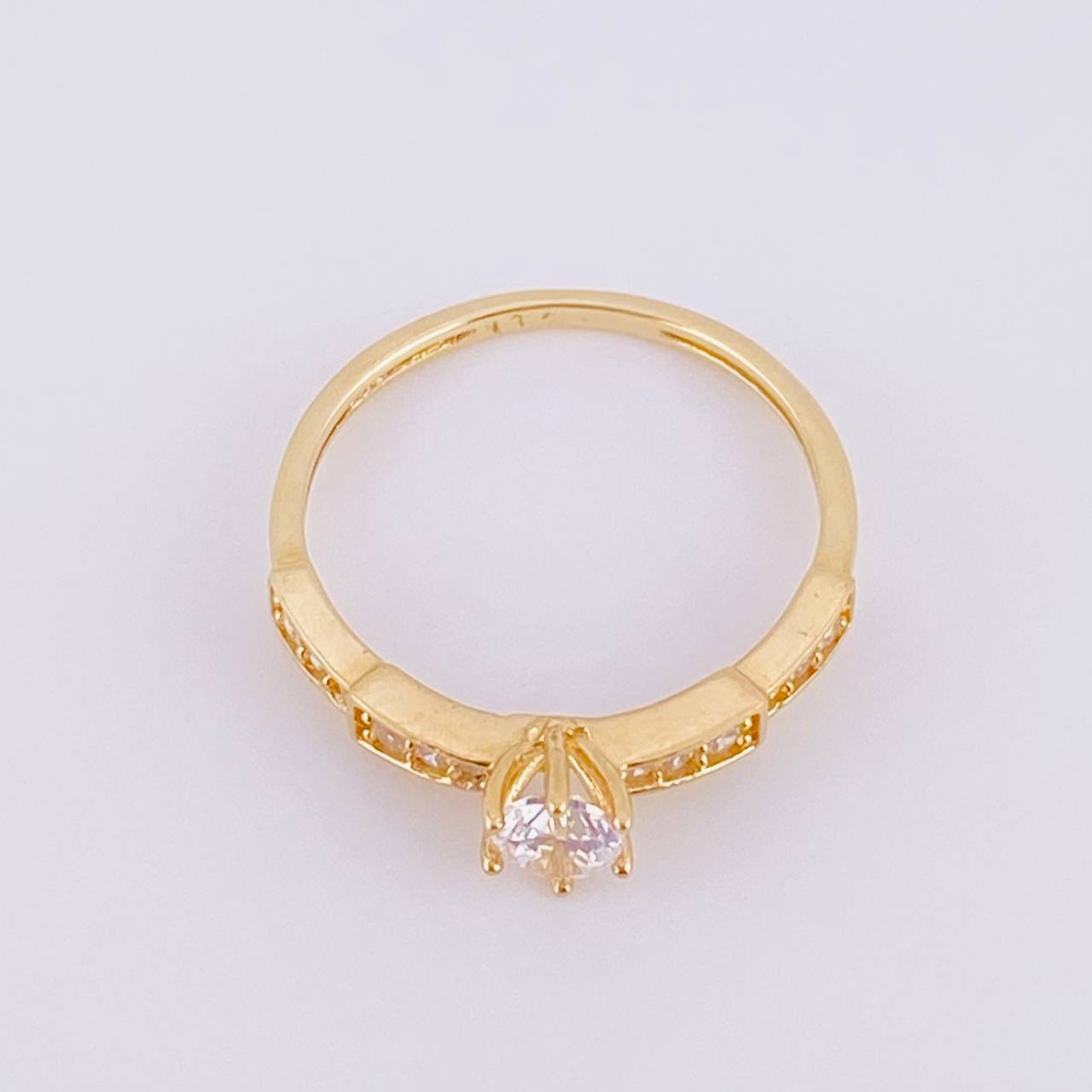 Anillo Solitario Escalonado 1.65g / T5 3/4 Oro Amarillo 18K