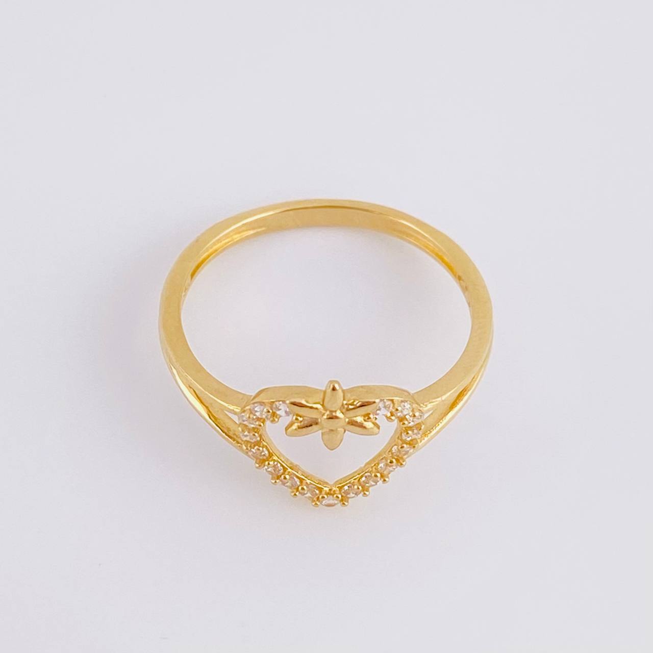 Strawberry Ring 1.9g / T7 Yellow Gold 18K