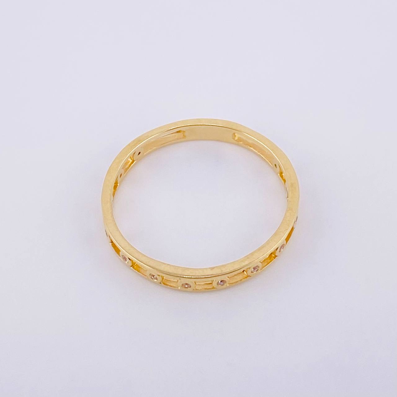Anillo Cinturón de Chispas 2g / T8 3/4 Oro Amarillo 18K