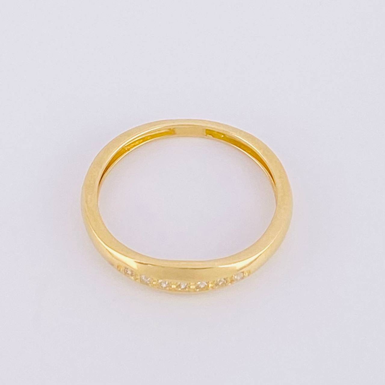 Anillo Linea 7 Puntos 0.4g / T4 1/4 Oro Amarillo 18K