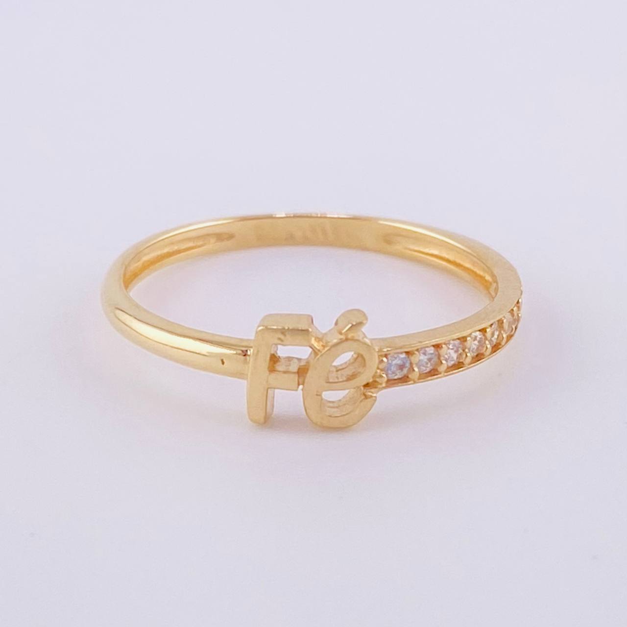 Anillo Fe 1.45g / T5 3/4 Oro Amarillo 18K