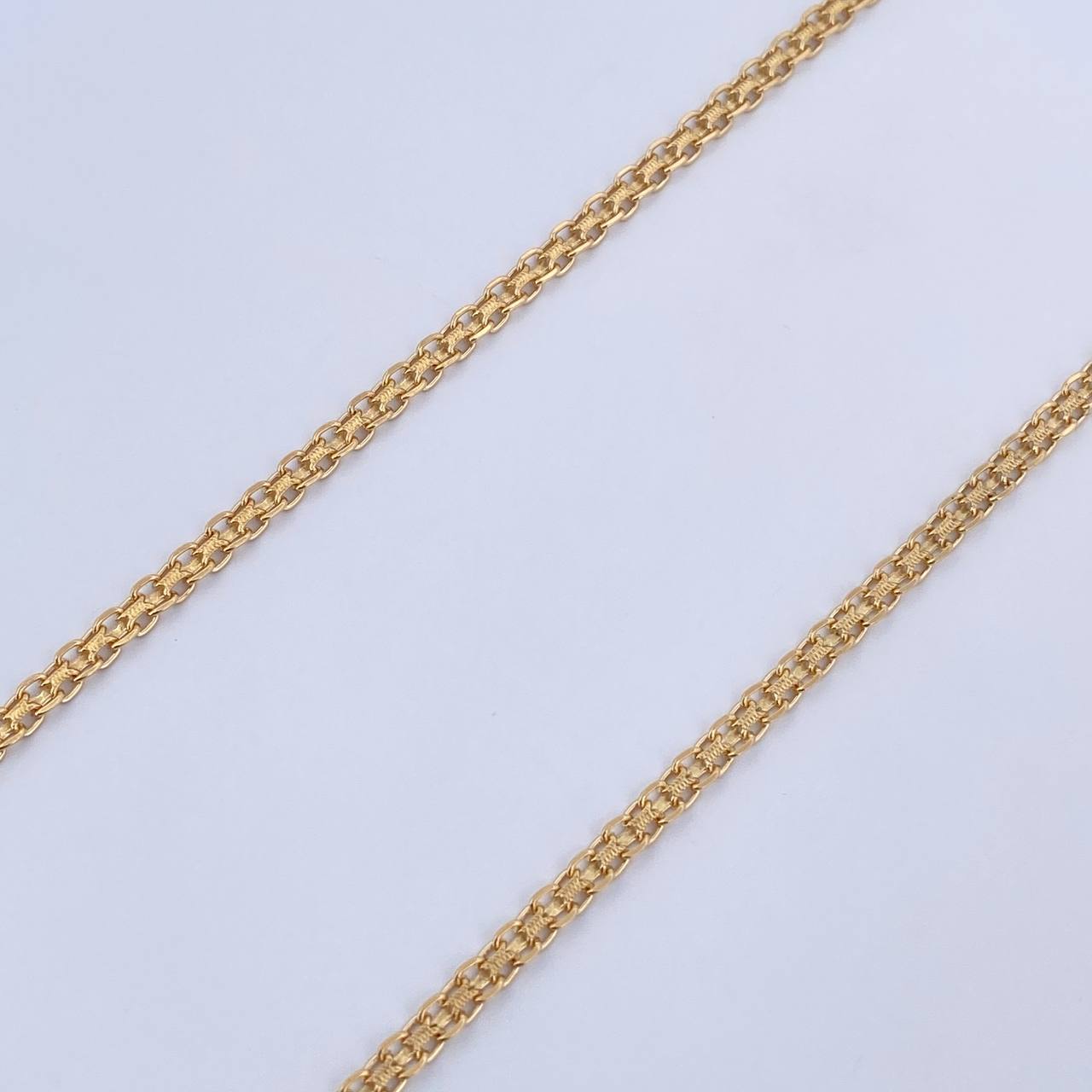 Cadena China 7.4gr / 61cm / 2.2mm Oro Amarillo +0 18K $