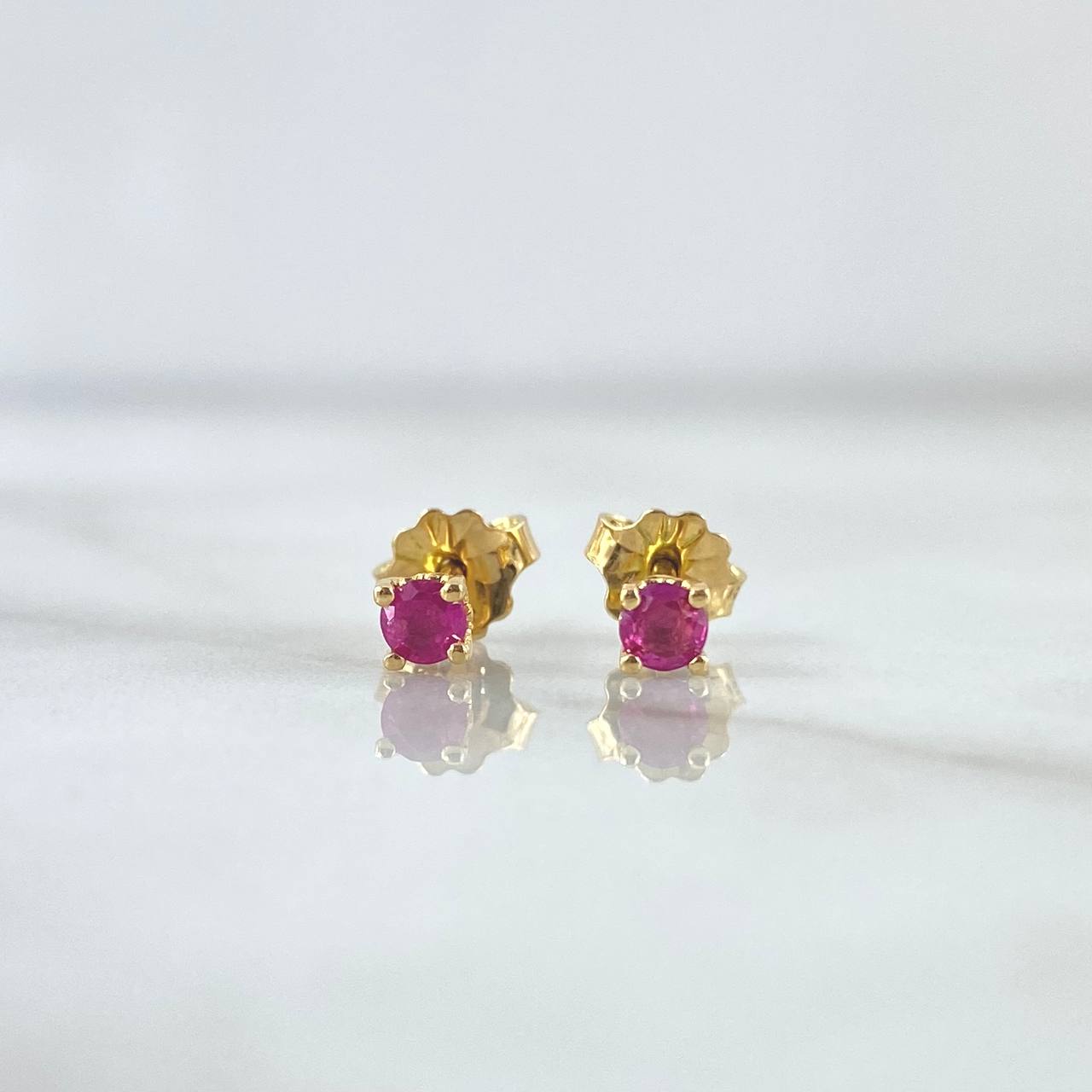 Topos Piedra 0.9gr / 4mm Rubi 35 Pts Oro Amarillo 18K (Joya) *