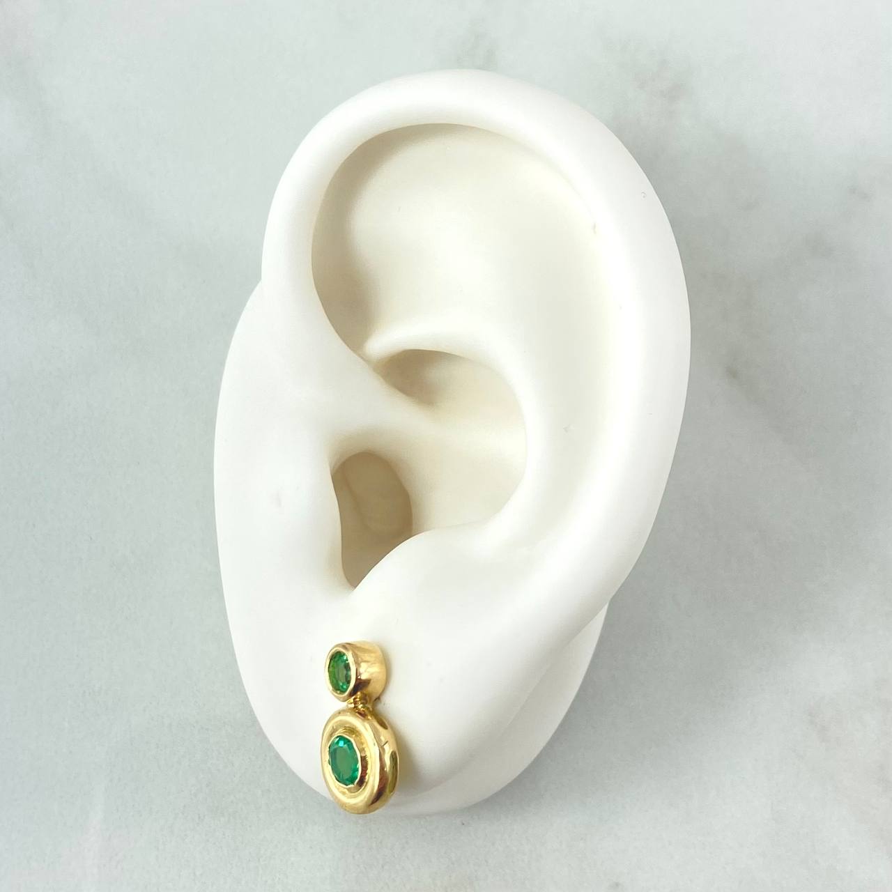 Stud Earrings Double Hoop 3.15gr / 1.3cm / Emeralds 36pts Lobster Claw 18K Yellow Gold Butterfly (Jewel) *