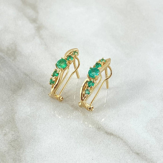 Candongas Omega Curva 2.75gr / 1.8cm / Esmeraldas 52pts Oro Amarillo 18K (Joya) *