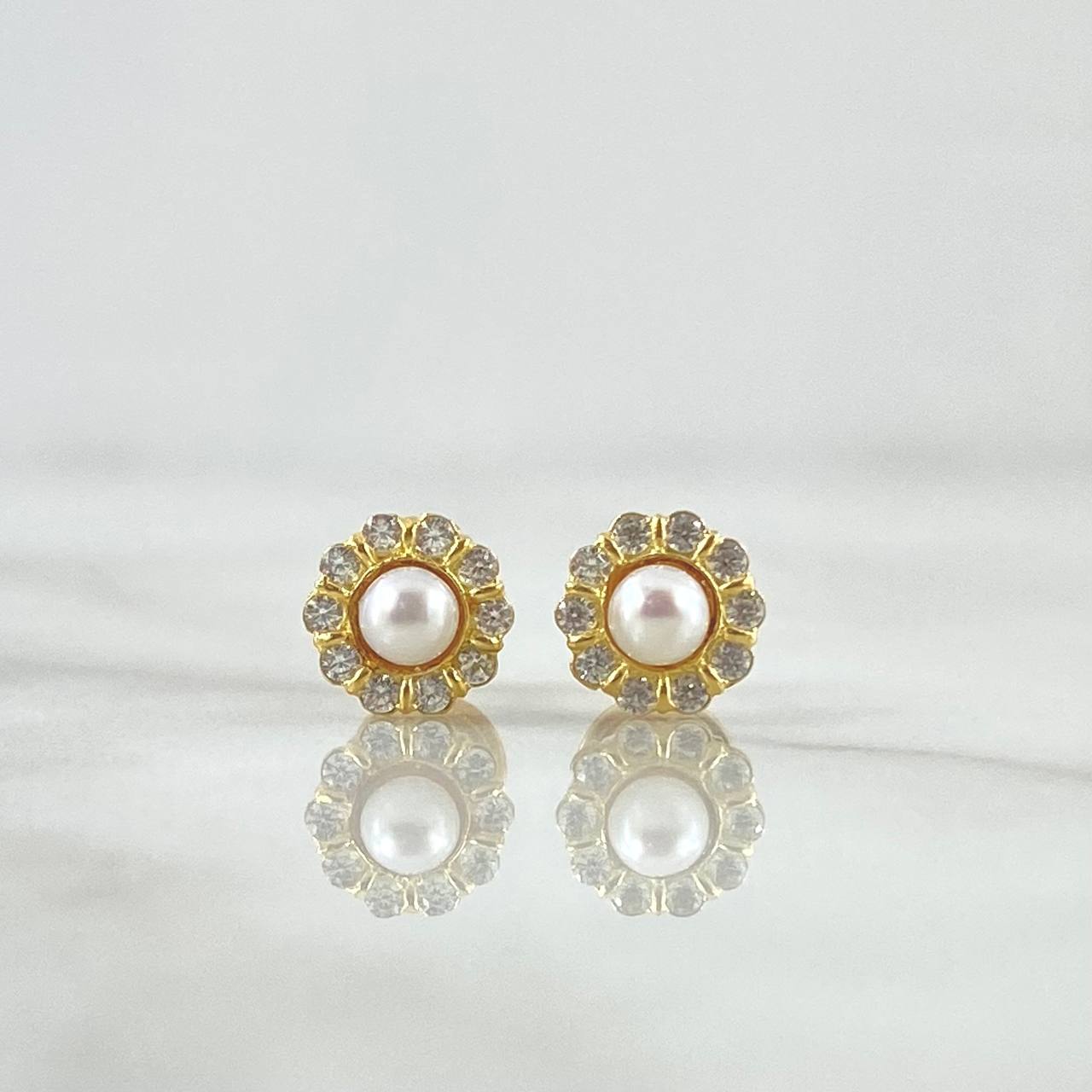 Topos Halo Flor Perla 1.1gr / 6mm / Circones Blancos Oro Amarillo 18K
