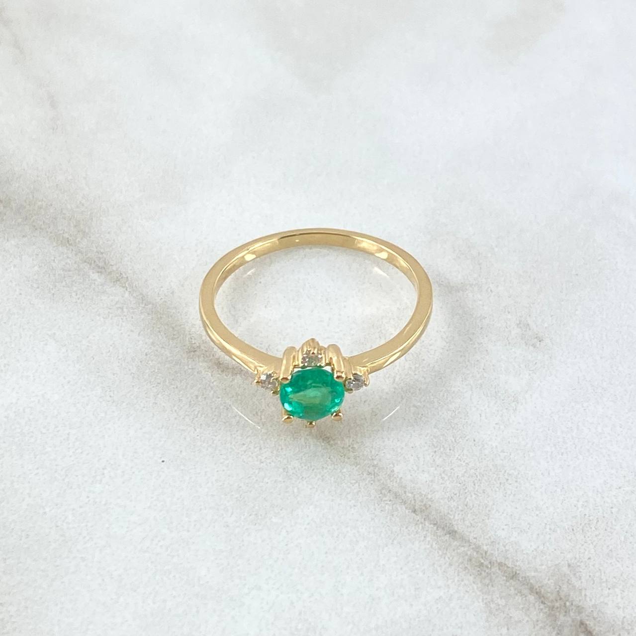 Solitaire Ring Cardinal Star 2.1gr / Size 6 1/2 / Emerald 50pts Diamonds 5pts 18K Yellow Gold (Jewelry) *